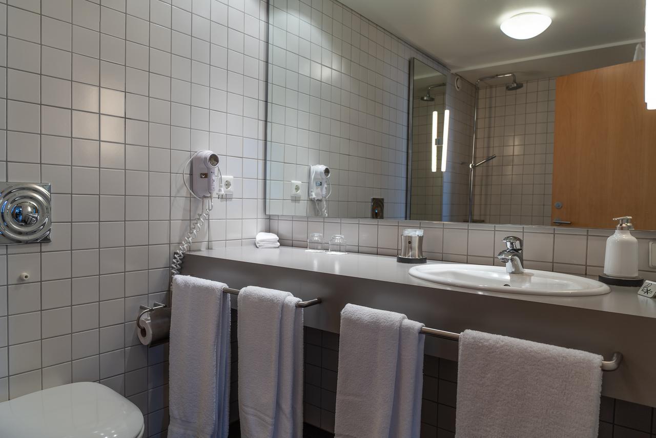 Hotel Isafjoerdur - Torg Исафьордур Экстерьер фото